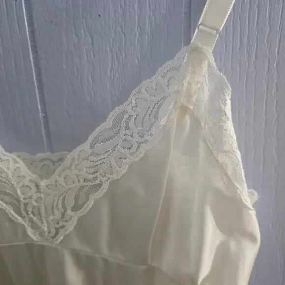 Komar Vintage U.S.A Made Lace Slip Dress size Average 34 Fairycore Cottagecore - Picture 2 of 6